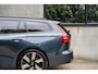 Volvo V60 T8 Ultra Dark B&W Pano 360c HUD Massage 19"