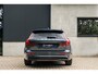 Volvo V60 T8 Ultra Dark B&W Pano 360c HUD Massage 19"