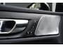 Volvo V60 T8 Ultra Dark B&W Pano 360c HUD Massage 19"