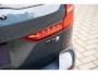 Volvo V60 T8 Ultra Dark B&W Pano 360c HUD Massage 19"