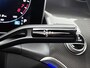 Mercedes-Benz GLC 300e 4MATIC Business Solution AMG | Advanced plus pakket | Nightpakket | Trekhaak | Middenconsole metaalstructuur | 20 inch vijfspaaks lichtmetalen AMG-velgen | URBAN GUARD Plus | Warmtewerend, donkergetint glas |
