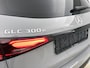 Mercedes-Benz GLC 300e 4MATIC Business Solution AMG | Advanced plus pakket | Nightpakket | Trekhaak | Middenconsole metaalstructuur | 20 inch vijfspaaks lichtmetalen AMG-velgen | URBAN GUARD Plus | Warmtewerend, donkergetint glas |