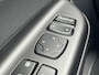 Hyundai Kona Electric EV Premium 64 kWh / SoH 100% / Dealer Onderhouden / 3-Fase / Origineel Nederlands / Apple CarPlay/Android Auto / Camera / Parkeersensoren Voor + Achter / Navigatie / Lederen Bekleding / Voorstoelen Elektrisch Verwarm/Verkoel/Verstelbaar / Climate Control /