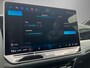 Volkswagen Passat Variant 1.5eHybrid 200kW/272PK R-Line Black Style DSG · Panoramadak · Trekhaak · 360°Camera + Parkeersensoren · Garantie t/m 21-07-2030 of 100000km.