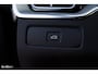 Volvo XC60 B4 Ultimate Bright | Adaptieve cruise | Panorama dak | Zwenkbare trekhaak | Head-up | Blis |