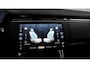Land Rover Range Rover P550e Autobiography | Meridian 3D | Trekhaak | Massage | Stoelventilatie | Panoramadak | Head-up | Soft-Close | Black Exterior Pack