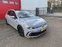 Volkswagen Golf 1.5 eTSI R-Line | 150 PK | Automaat | Panorama Schuif/Kantel Dak | Black Style | Camera | Carplay / Android Auto