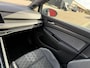 Volkswagen Golf 1.5 eTSI R-Line | 150 PK | Automaat | Panorama Schuif/Kantel Dak | Black Style | Camera | Carplay / Android Auto
