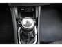 Toyota Auris Touring Sports 1.2T Volcano Edition trekhaak panoramadak