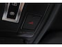 Land Rover Defender 2.0 P300e 110 X-Dynamic HSE | FACELIFT | ClearSight | Meridian Surround | Head-Up | ACC | Panoramadak | Trekhaak