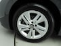 Volkswagen Golf 1.0 eTSI Life Business dealer onderhouden | LED Plus | Discover Pro