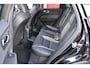 Volvo XC60 T6 350PK AWD Ultra Black Edition | BLIS | HUD | Panodak | Stoelverwarm Voor/Achter | Adapt. Cruise | H&K