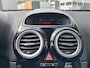 Opel Corsa 1.4-16V Cosmo ZO INGERUILD ZO WEG PRIJSJE