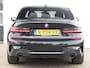 BMW 3-Serie 330e High Executive | M SPORT | TREKHAAK | ADAPTIVE CRUISE | CAMERA | DODEHOEKDETECTIE | PARKEERSENSOREN V+A | STUUR+STOELVERWARMING | NAVI | HEAD-UP | APPLE CARPLAY / ANDROID AUTO | LMV 20" |