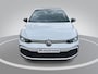 Volkswagen Golf 1.4eHybrid 180kW/245PK GTE Black Style · Panoramadak · Trekhaak · Apple/Android Car Play · Garantie t/m 01-12-2026 of 100000km.