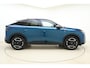 Peugeot E-3008 GT Avantage 210 73 kWh | Stoelverwarming voor/achter | 360 graden camera | Lederen/Alcantara bekleding | Apple/Android Carplay | Vehicle to load | Dodehoekdetectie | Autonomous emergency braking | Climate control | Memory seats | Stuurbediening | Navigatie