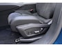 Peugeot E-3008 GT Avantage 210 73 kWh | Stoelverwarming voor/achter | 360 graden camera | Lederen/Alcantara bekleding | Apple/Android Carplay | Vehicle to load | Dodehoekdetectie | Autonomous emergency braking | Climate control | Memory seats | Stuurbediening | Navigatie