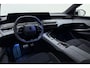 Peugeot E-3008 GT Avantage 210 73 kWh | Stoelverwarming voor/achter | 360 graden camera | Lederen/Alcantara bekleding | Apple/Android Carplay | Vehicle to load | Dodehoekdetectie | Autonomous emergency braking | Climate control | Memory seats | Stuurbediening | Navigatie