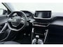 Peugeot 2008 1.2 PureTech Active | Verkeersborddetectie | Regensensor | Lederen stuurwiel | Cruise control | Hill hold | Apple/Android Carplay | Verkeersborddetectie | Parkeersensoren achter | Stuurbediening | Navigatie | Climate control