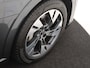 Audi E-tron 55 quattro S edition 95 kWh | SoH 100% | Panoramadak | Luchtvering | Adaptieve cruise control | Keyless | Navigatie Plus | Stoelverwarming | Achteruitrijcamera | Elektrische achterklep |