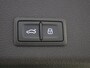 Audi E-tron 55 quattro S edition 95 kWh | SoH 100% | Panoramadak | Luchtvering | Adaptieve cruise control | Keyless | Navigatie Plus | Stoelverwarming | Achteruitrijcamera | Elektrische achterklep |