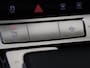 Audi E-tron 55 quattro S edition 95 kWh | SoH 100% | Panoramadak | Luchtvering | Adaptieve cruise control | Keyless | Navigatie Plus | Stoelverwarming | Achteruitrijcamera | Elektrische achterklep |