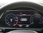 Audi E-tron 55 quattro S edition 95 kWh | SoH 100% | Panoramadak | Luchtvering | Adaptieve cruise control | Keyless | Navigatie Plus | Stoelverwarming | Achteruitrijcamera | Elektrische achterklep |
