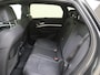 Audi E-tron 55 quattro S edition 95 kWh | SoH 100% | Panoramadak | Luchtvering | Adaptieve cruise control | Keyless | Navigatie Plus | Stoelverwarming | Achteruitrijcamera | Elektrische achterklep |