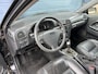 Volvo S40 2.0 T Europa / LEDER / APK 03-2027 / CRUISE!