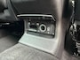 Skoda Karoq 1.5 TSI ACT Business / Pano / Trekhaak / CarPlay