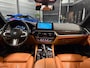 BMW 5-Serie Touring 540i xDrive High Executive M-Pakket LED/PANO/NAVI/ACC/LEDER/ADAPTIVE/TREKHAAK/STOELVERW+KOELER/STUURVERW/MEMOR