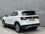 Volkswagen T-Cross 1.0 TSI Life / Navigatie / App connect / Camera / Climate controle / Lichtmetaal 17 inch /