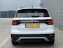 Volkswagen T-Cross 1.0 TSI Life / Navigatie / App connect / Camera / Climate controle / Lichtmetaal 17 inch /