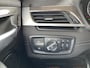 BMW X1 xDrive20i High Executive X-line Trekhaak Navigatie Zwart Leder Stoelverwarming 19 Inch Velgen Parkeersensoren Led Koplampen Elektrische Achterklep Sportstoelen 8-traps Automaat 2000 kg geremd trekgewicht !