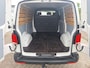 Volkswagen Transporter 6.1 - 2.0 TDI 90pk L1H1 26 Eco Business / Navigatie by APP / Cruise control / Parkeersensoren A / Bijrijdersbank / Trekhaak