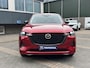 Mazda CX-60 2.5 e-SkyActiv PHEV Homura VAN: 39.900,- VOOR: 37.440,- UW WKVOORDEEL: 2.460,- | Bomvol! | PANO | STOELVERWARMING + VERKOELING | ACHTERBANK VERWARMING | STUURWIEL VERWAMRD | MEM SEATS | ADAP. CRUISE | 12 MND BOVAG GARANTIE |