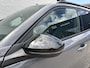 Peugeot 2008 1.2 Hybrid 145 PK Allure | Automaat | 2025 Auto | Navigatie | Keyless Entry / Start | Cruise Control | 360 Graden Camera | Parkeersensoren V+A | Hoge Zitpositie | Hybride Elektrisch rijden met Automaat | Climate Control | Stoelverwarming | LED Verlichting | 17" Lichtmetalen Velgen |