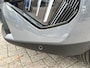Peugeot 2008 1.2 Hybrid 145 PK Allure | Automaat | 2025 Auto | Navigatie | Keyless Entry / Start | Cruise Control | 360 Graden Camera | Parkeersensoren V+A | Hoge Zitpositie | Hybride Elektrisch rijden met Automaat | Climate Control | Stoelverwarming | LED Verlichting | 17" Lichtmetalen Velgen |