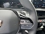 Peugeot 2008 1.2 Hybrid 145 PK Allure | Automaat | 2025 Auto | Navigatie | Keyless Entry / Start | Cruise Control | 360 Graden Camera | Parkeersensoren V+A | Hoge Zitpositie | Hybride Elektrisch rijden met Automaat | Climate Control | Stoelverwarming | LED Verlichting | 17" Lichtmetalen Velgen |