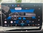 Volkswagen Golf 1.5 eTSI Oranje Edition | Met o.a. achteruitrijcamera, AppleCarPlay/AndroidAuto, panoramadak en cruise!