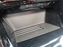 Volkswagen Golf 1.5 eTSI Oranje Edition | Met o.a. achteruitrijcamera, AppleCarPlay/AndroidAuto, panoramadak en cruise!