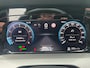 Volkswagen Golf 1.5 eTSI Oranje Edition | Met o.a. achteruitrijcamera, AppleCarPlay/AndroidAuto, panoramadak en cruise!