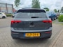 Volkswagen Golf 1.5 eTSI Oranje Edition | Met o.a. achteruitrijcamera, AppleCarPlay/AndroidAuto, panoramadak en cruise!