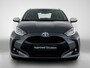 Toyota Yaris 1.5 Hybrid Style bi-tone | Head-Up Display| Parkeersensoren voor+achter | Dodehoek detectie | Draadloze telefoonlader | Keyless Entry/Start | Navigatie | Apple CarPlay/ Android auto |