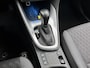Toyota Yaris 1.5 Hybrid Style bi-tone | Head-Up Display| Parkeersensoren voor+achter | Dodehoek detectie | Draadloze telefoonlader | Keyless Entry/Start | Navigatie | Apple CarPlay/ Android auto |