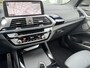 BMW X3 xDrive30d M-Sport High Executive Trekhaak Panoramadak Vol Leder Elektrische Stoelen Head-Up Display Harman Kardon Audio 20 Inch Velgen Life Cockpit Professional Driving Assist Plus Adaptieve Cruise Control Apple Carplay Andr Vol Opties BTW Auto 6-cilinder !