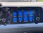 Volkswagen Golf 1.5 TSI R-Line / Stoeverwarming / App Connect / Digital Cockpit Pro / 18'' LMV / VW