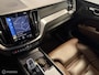 Volvo XC60 2.0 T8 Twin Engine AWD Inscription PANORAMADAK / HARMAN/KARDON / TREKHAAK / VOL LEDER