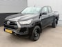 Toyota Hilux 2.4 D-4D Xtra Cab Cool Comfort 4WD Trekgewicht 3500kg incl Airco, Inschakelbare vierwielaandrijving, Sperdifferentieel achter, ABS, Brake Assist, Vehicle Stability Control (VSC), Traction Control (TRC), Hill start Assist Control (HAC), Trailer Sway Control (TSC