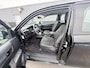 Toyota Hilux 2.4 D-4D Xtra Cab Cool Comfort 4WD Trekgewicht 3500kg incl Airco, Inschakelbare vierwielaandrijving, Sperdifferentieel achter, ABS, Brake Assist, Vehicle Stability Control (VSC), Traction Control (TRC), Hill start Assist Control (HAC), Trailer Sway Control (TSC
